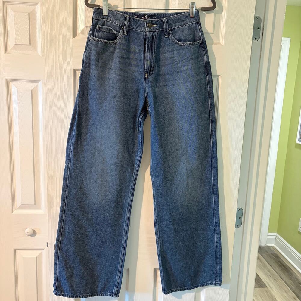 Hollister Ultra High-Rise Baggy Jeans Size 6R W28R Medium Blue Wash 100% Cotton